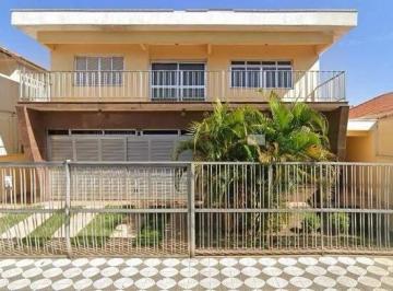 Casa · 346m² · 4 Quartos · 4 Vagas · Casa à venda com 4 dormitórios sendo 01 suíte localizado no Centro de Boituva-SP.