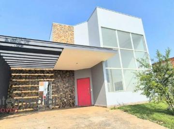 Casa · 260m² · 5 Quartos · 4 Vagas · Casa à venda em condomínio com 5 suítes no Condominio Solaris.