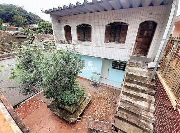 Casa · 170m² · 4 Quartos · 2 Vagas · Casa à venda no Marapé em Santos.