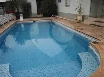 Área de Serviço · Casa com 5 quartos à venda em Centro - SP