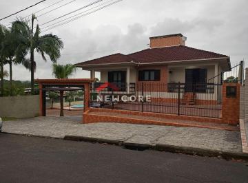 Casa · 300m² · 3 Quartos · 5 Vagas · Casa em  Rua Celeste Ronchi - Laranjinha - Criciúma/SC