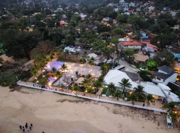 Foto · PÉ NA AREIA - ESPAÇO PARA CASAMENTO, EVENTOS, COMEMORAÇÃO E HOSPEDARIA (11) 9-9194-5074 WhatsApp. 24