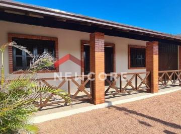 Casa · 180m² · 3 Quartos · 2 Vagas · Casa em - Centro - Imbé/RS