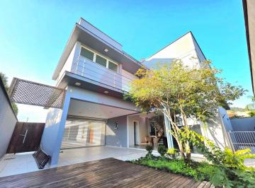 Casa · 166m² · 3 Quartos · 2 Vagas · Sobrado à venda no bairro Bom Retiro - Joinville/SC