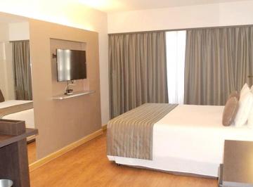 Apartamento · 36m² · 1 Quarto · 1 Vaga · Flat totalmente mobiliado para locação em Alphaville, com fácil acesso a SP.