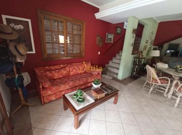 Casa · 375m² · 4 Quartos · 2 Vagas · Sobrado 4 suítes, piscina, lazer, Enseada