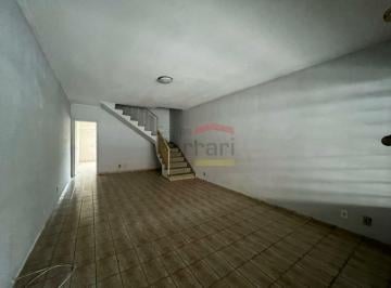 Casa · 153m² · 3 Quartos · 1 Vaga · Sobrado no Jardim França com 153m², com três dormitórios, um banheiro social, uma sala com dois amb