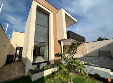 Casa de 3 quartos, Caldas Novas · Casa para Venda localizada em Caldas Novas, GO.