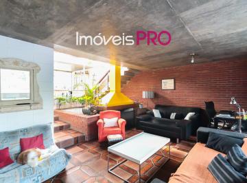 Casa · 194m² · 3 Quartos · 2 Vagas · CASA DE VILA