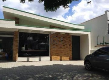 Fachada · Casa à venda no Cambuí em Campinas.