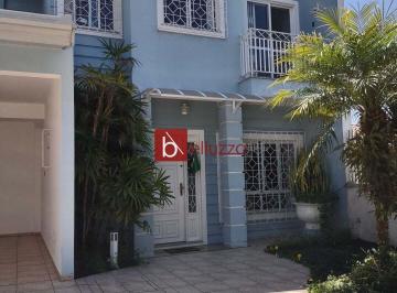 Casa · 320m² · 3 Quartos · 5 Vagas · Sobrado em São Braz, Curitiba/PR