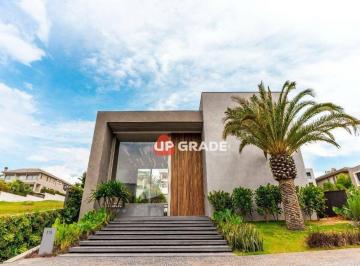 82e2bfd59f8cabf27487f504cf0421bebcd11efc · Casa com 4 dormitórios à venda, 1266 m² por R$ 49.000.000,00 - Tamboré 02 - Santana de Parnaíba/SP