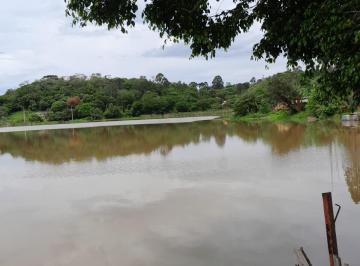 Rural · 5000m² · 2 Quartos · Chácara com lago nos fundos