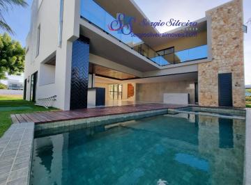 Casa de 5 quartos, Fortaleza · Linda casa no Alphaville Fortaleza com 5 suítes, piscina privativa.