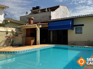 Casa · 240m² · 3 Quartos · 6 Vagas · CASA COM PISCINA E TERRENO DE 450M²! 3 QUARTOS 1 SUITE APENAS 200M DA PRAIA