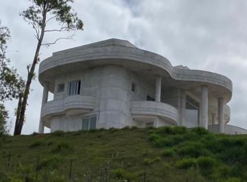 Foto 01 · CASA COM 4 SUÍTES TIPO SOBRADO EM CONSTRUÇÃO A VENDA EM JUNDIAÍ NO CONDOMÍNIO PARQUE DOS MANACÁS.