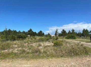 Apartamento · 325m² · Terreno de esquina em Nova Tramandaí 