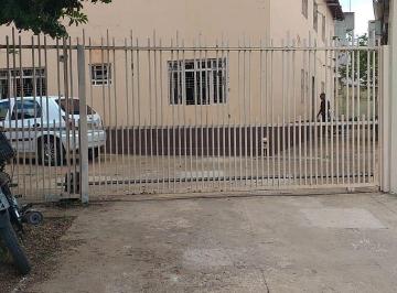 Casa de 8 quartos, Planaltina · Vendo Ótimo Prédio no Setor Tradicional na Avenida São Paulo - Escriturado