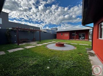 Casa · 180m² · 4 Quartos · 2 Vagas · CASA RUSTICA NO RIO VERMELHO!