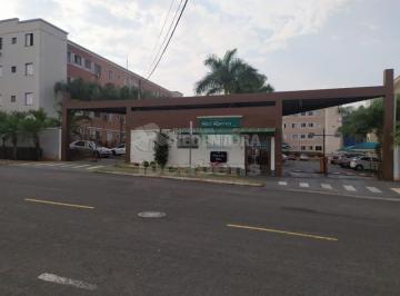 Apartamento · 47m² · 2 Quartos · 1 Vaga · RIO RENO - 2 Dorms, Espetacular, rico em armários, primeiro andar, vaga coberta- Chaves na Imobiliár