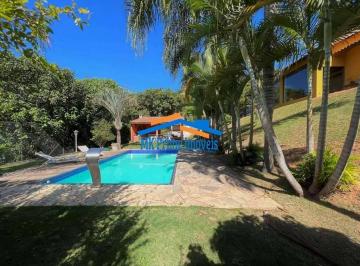 Casa · 350m² · 4 Quartos · 6 Vagas · Fazendinha - 4d/2s TÉRREA privativa. Natureza, gourmet, piscina e VISTA!