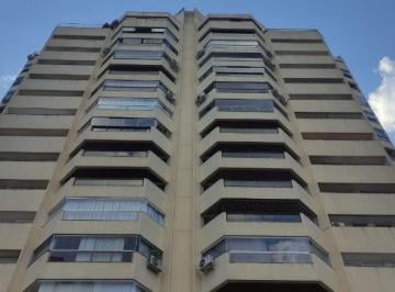 Apartamento · 147m² · 4 Quartos · 2 Vagas · Apartamento à venda em Londrina, Centro, com 4 quartos, com 147.32 m², Edifício Diplomata