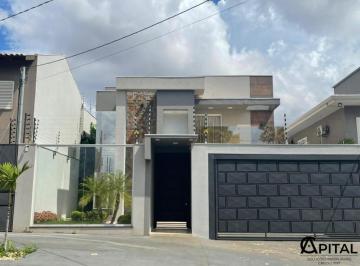 Casa · 259m² · 3 Quartos · 4 Vagas · Sobrado de Altíssimo Padrão