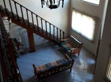 Casa · 260m² · 3 Quartos · 4 Vagas · Casa a Venda com 03 Dormitório terreno de 348 mts em Boituva/SP 
