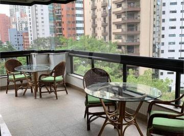 Apartamento · 330m² · 4 Quartos · 6 Vagas · Apartamento com 4 quartos à venda em Moema - SP