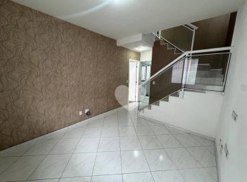 ea5057b21b6f125fa84e40e7f1d4d92f547785a8 · Casa Duplex reformada na Taquara com 3 quartos sendo 1 Suíte com Closet. RGI individualizado e aceit