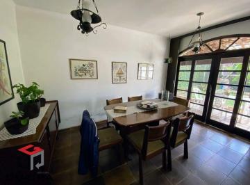 Casa · 250m² · 3 Quartos · 3 Vagas · Sobrado- 250m² localizado no Jardim do Mar em São Bernardo do Campo/SP.