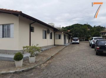 8317817c4dd0ba41cbcbf19736313465ce885427 · Casa com 2 dormitórios à venda, 120 m² por R$ 1.300.000,00 - Centro - São José/SC