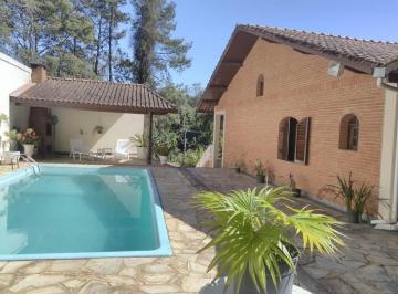 Casa de 4 quartos, Ribeirão Pires · Bela casa em localização privilegiada com 4 dormitórios, piscina, 10 vagas