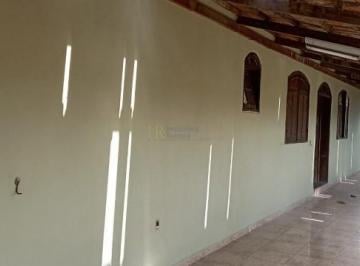 95163_30-1_114348.jpg · CASA TRÊS QUARTOS