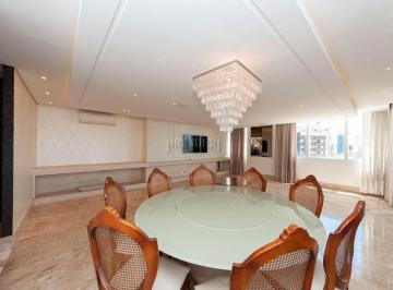 Apartamento · 180m² · 3 Quartos · 2 Vagas · Apartamento com 3 dormitórios para alugar,