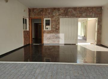 Casa · 325m² · 3 Quartos · 2 Vagas · Casa 3 suítes no Bairro Comendador Mansour Daud