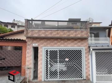 Casa · 215m² · 5 Quartos · 2 Vagas · Sobrado à venda 5 quartos 1 suíte 2 vagas no Bairro Jaçatuba - Santo André - SP