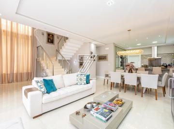 Casa · 374m² · 6 Quartos · 4 Vagas · Casa em Santa Felicidade