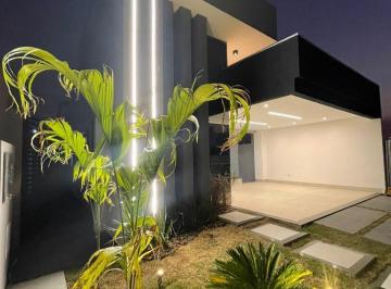 Casa de 3 quartos, Cuiabá · Linda Casa Térrea com 3 suítes no Primor das Torres!