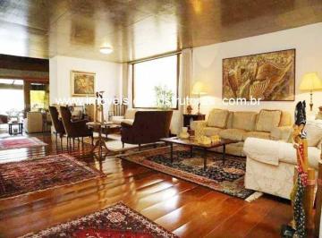 2022/11/620242eafeaf98d4378c5e7397a5c480.jpg · Casa em rua fechada Jardim Leonor 631 m² 5 suítes 4 vagas 744 m² área total + piscina