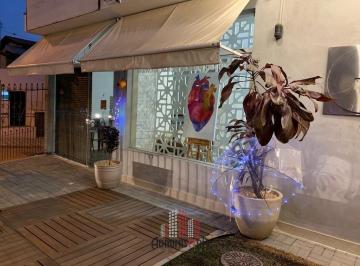 8ed85ddb-ae9b-42d9-8d3c-fbf491749d97.jpg · Casa comercial - O Jardim Paulistano é um bairro que combina charme e sofisticação, oferecendo um