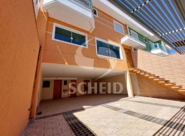 Casa · 170m² · 3 Quartos · 6 Vagas · Sobrado à venda no Jardim Aeroporto, 170 m2, 3 Dorms, 4 Banheiros e terraço.