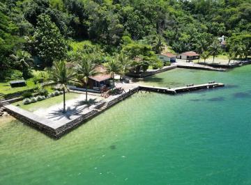 Casa · 400m² · 7 Quartos · Linda casa na ilha, com praia privativa, descanso, paz e muito mar e sol