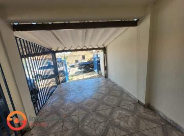 Casa · 111m² · 5 Quartos · 3 Vagas · Imóvel com 3 casas à venda ideal para investimento.