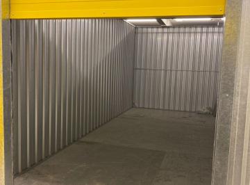 Box 200m2 · Guarda de Bens, Móveis e Mercadorias - 100m2