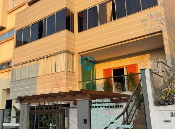 Casa · 671m² · 4 Quartos · 3 Vagas · Casa Mista com 4 Pavimentos