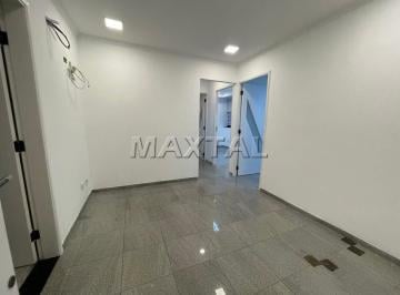 Comercial · 43m² · 1 Vaga · Sala Comercial Com 42,50m²,  com 1 Vaga e 2 Banheiros no Bairro de Santana.