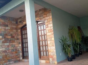 Casa · 164m² · 3 Quartos · Casa à venda - em Santa Lúcia