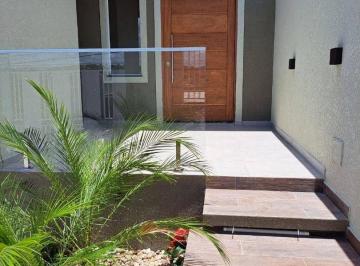 222ab3696bc6afe45446e3a4b6662e72f2b58b9c · Casa com 3 dormitórios à venda, na Cachoeirinha em Bom Jesus dos Perdões/SP - CA4767