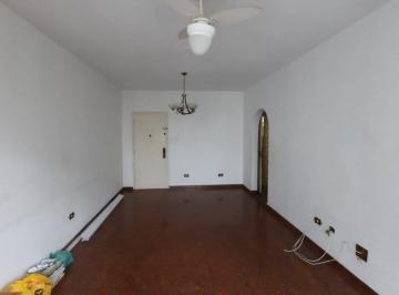 Apartamento · 135m² · 3 Quartos · 1 Vaga · Três dormitórios amplo com dependência de empregada. Amplo.